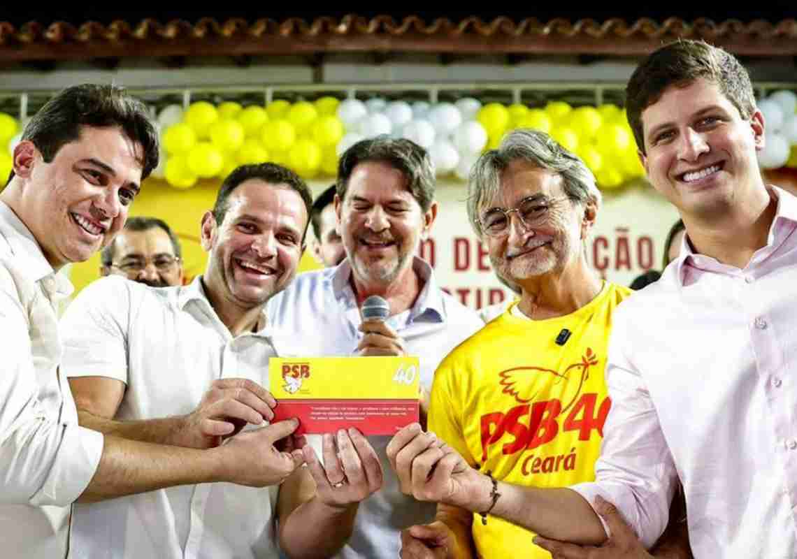 Prefeito Edim Oliveira se filia ao PSB em ato político com grandes lideranças